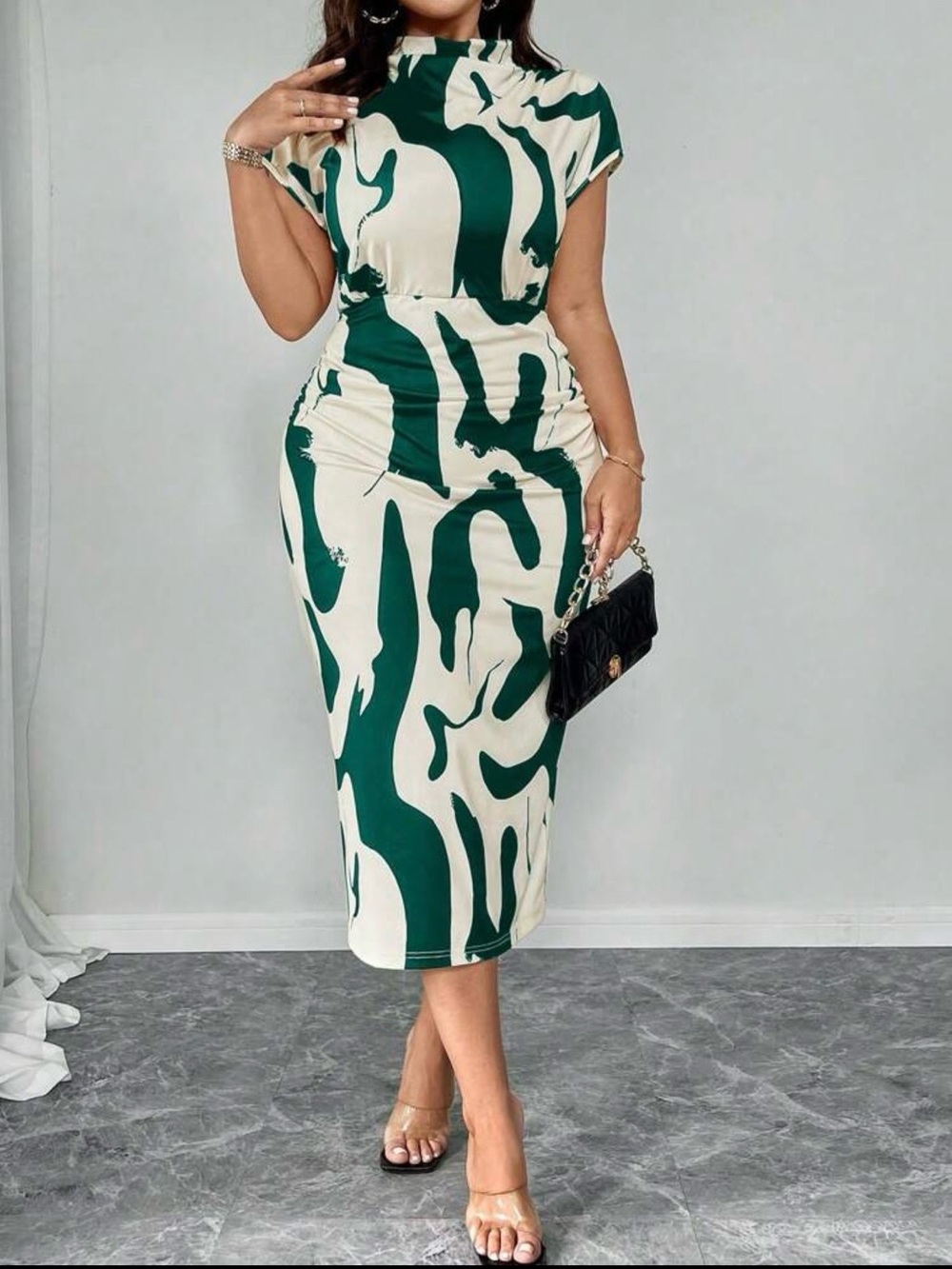 Elegant Green & Cream Print Batwing Sleeve Rouched Waist Maxi Dress